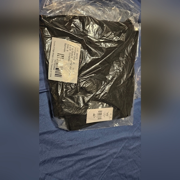 Black pants - Picture 2 of 2